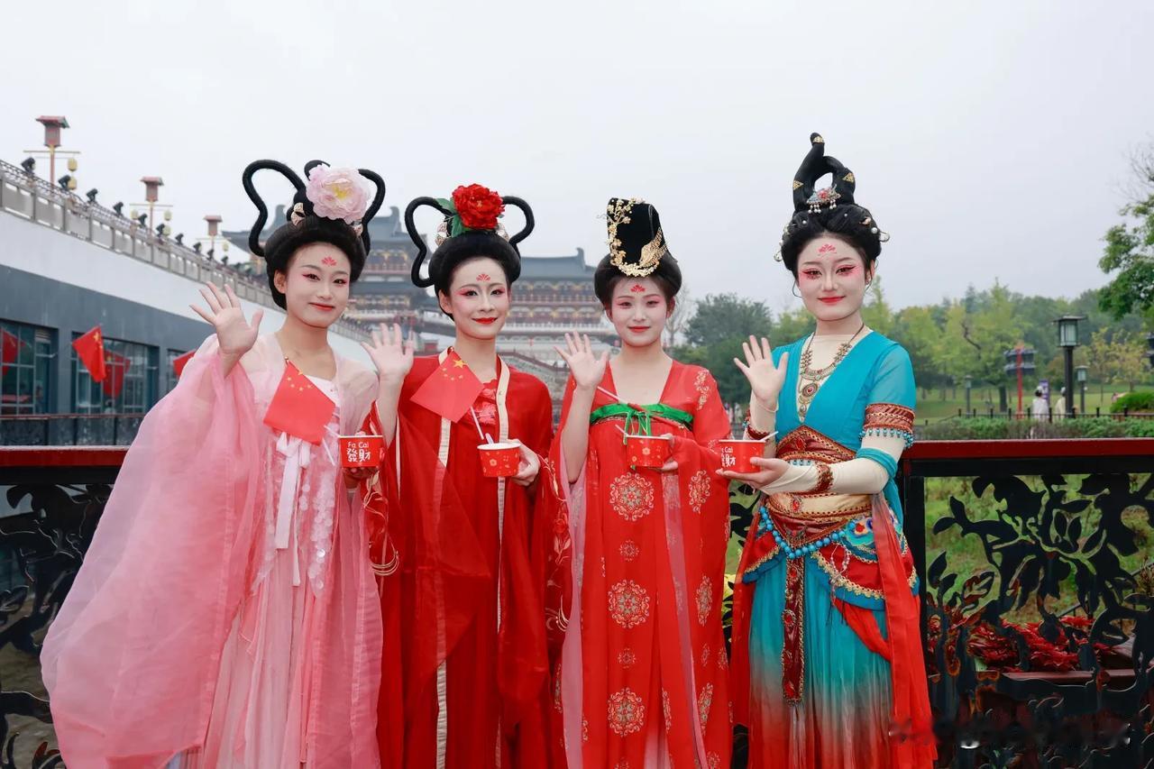 隋唐洛阳城邀你免费吃水席 国风耀隋唐次元嘉年华【免费！免费！神都又来花式“宠客”