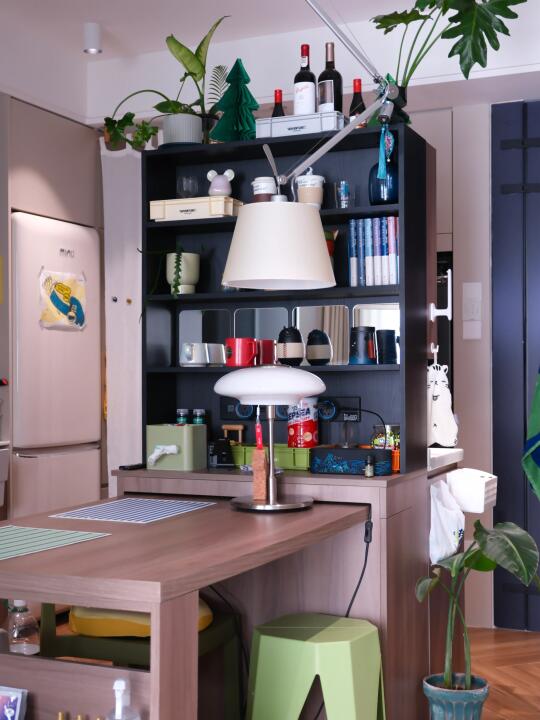 小户型不做极简，也可以色彩斑斓，满满当当