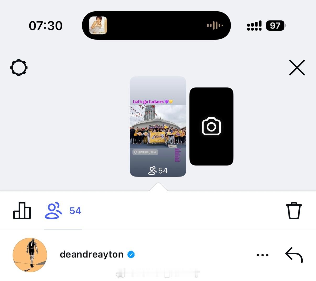 引起顿宝注意了？