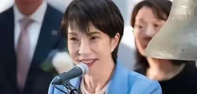 自民党大金主怒了！似鸟昭雄逼宫高市早苗，中日关系的经济账终于算清了
 
自民党背