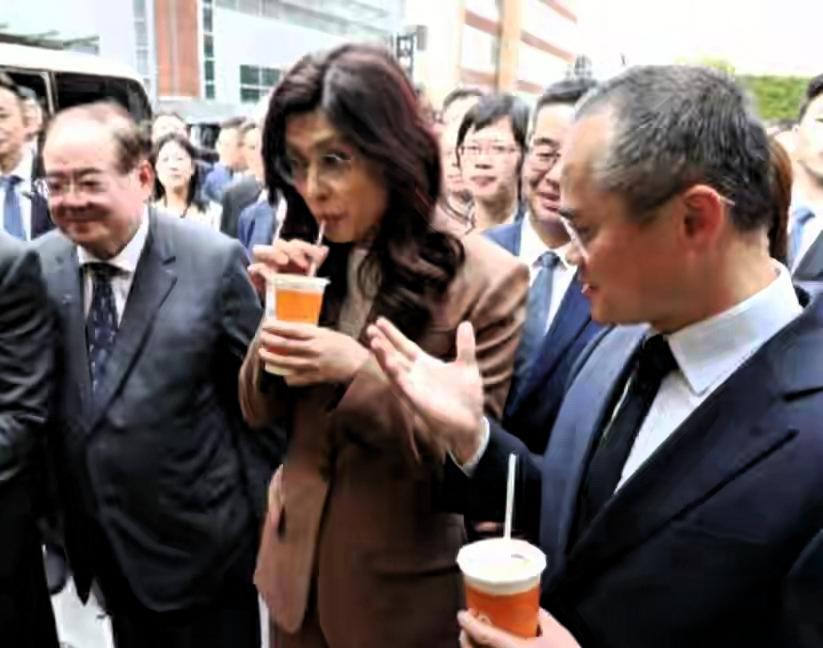 千里之外硬扯台海危机！民进党低级常识错误翻车，岛内民众彻底看透谎言
 
前言
 