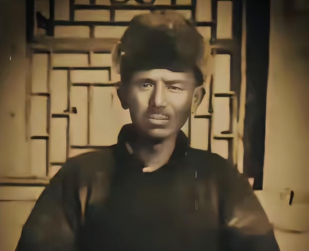 1938年，东北抗联支队长赵庆吉被俘的相关记载里，有一段让人揪心的细节。

当时