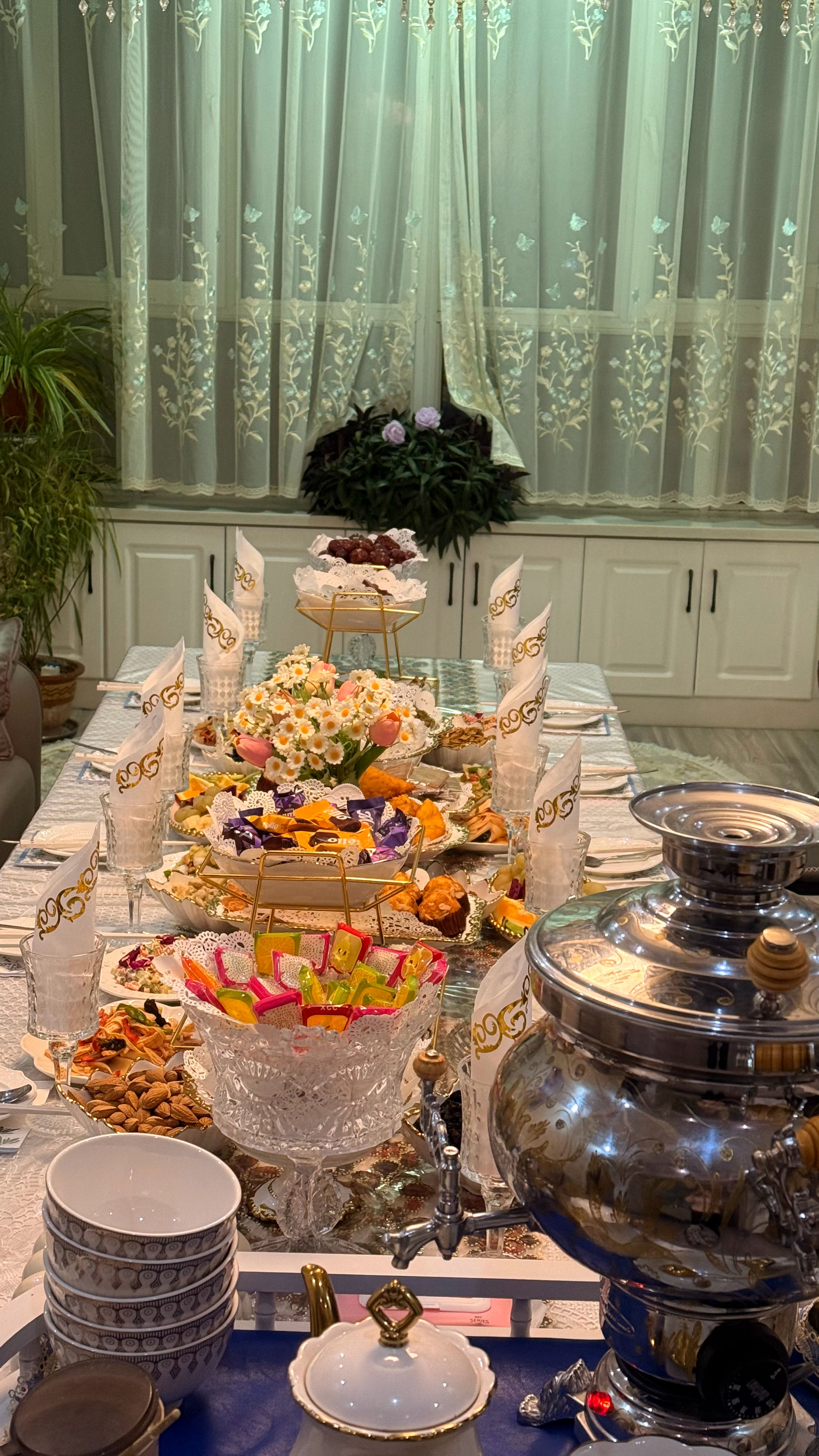 𝗧𝗼𝗱𝗮𝘆🍽️ 聚餐💛💗 