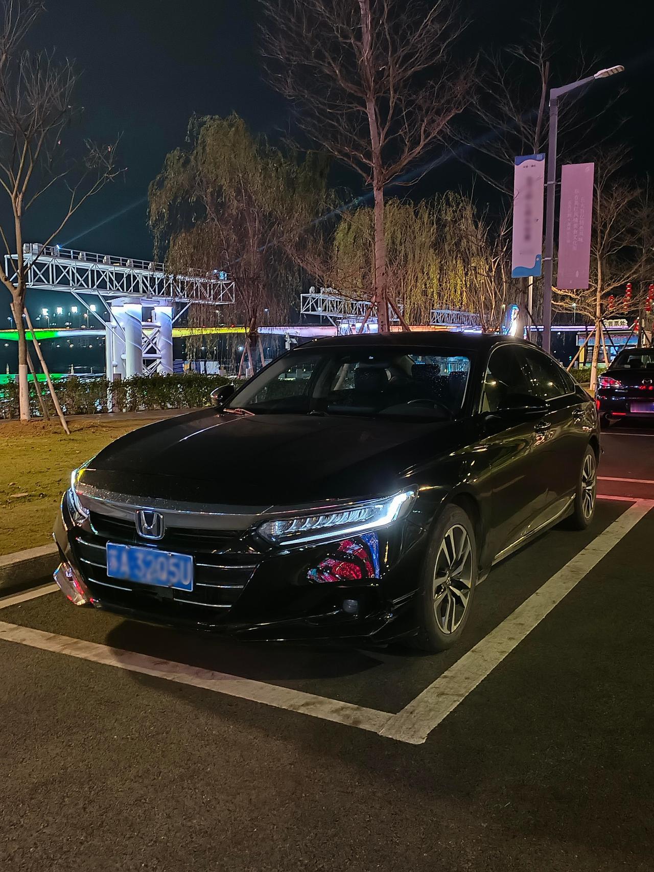 雅阁混动第三年续保报价 3527元，实付 2627元。表面看着很划算，但我觉得还