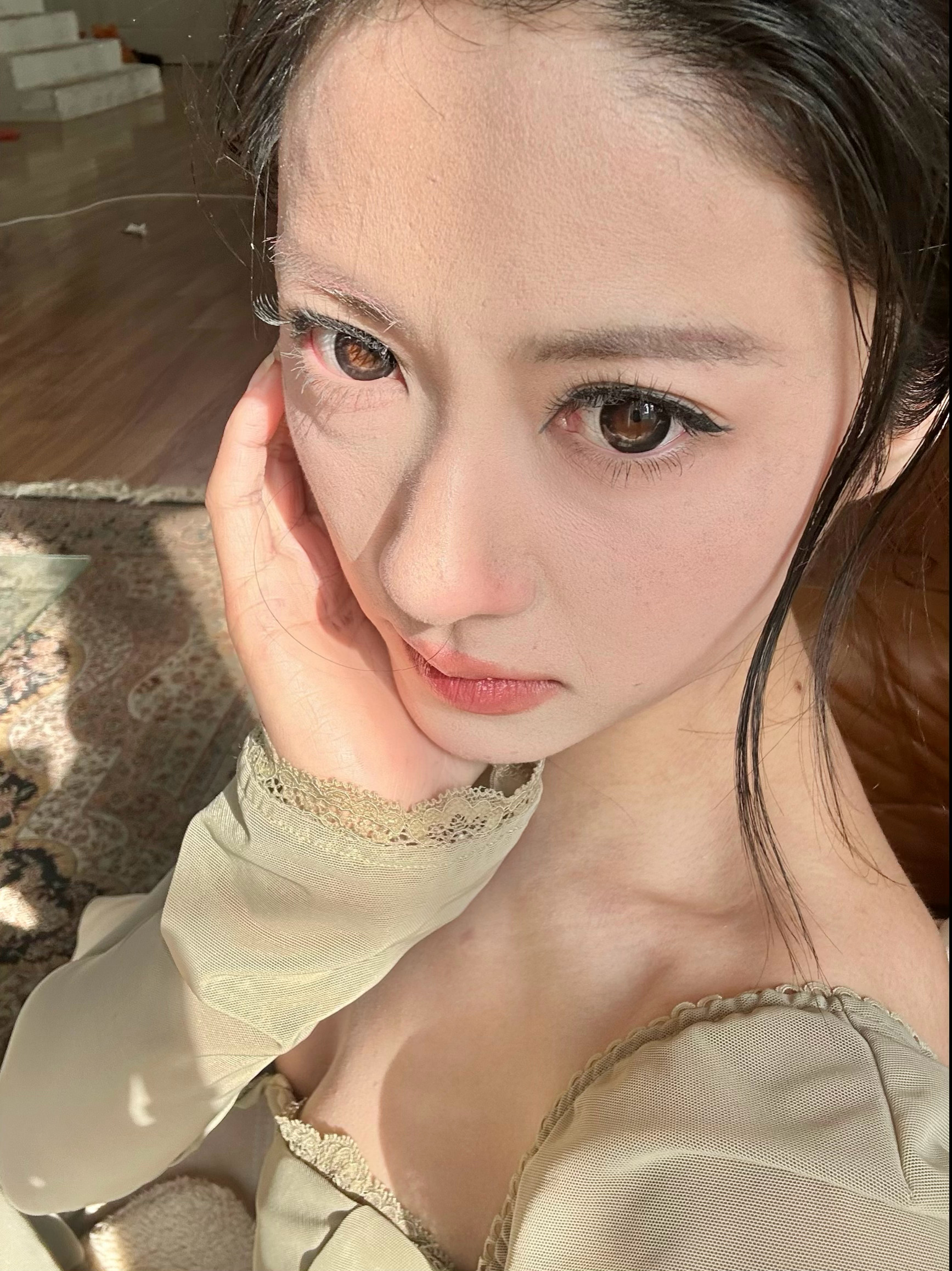 在阳光里醒来在沙发上做个白日梦🍈🍵 ♥︎✐ᵕ̈ ✧ 