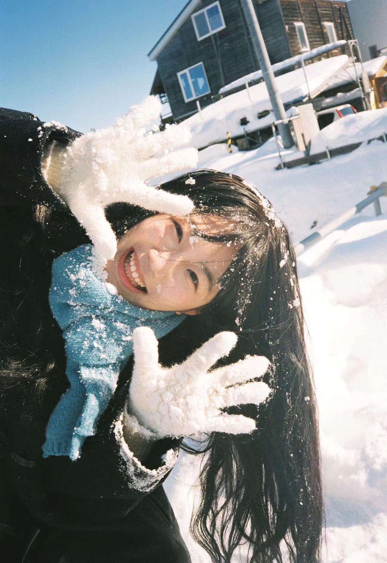 提前预习一下雪天的拍照姿势 ❄️˚‧ ☃️ ‧˚₊ 🩵。关于北海道的...