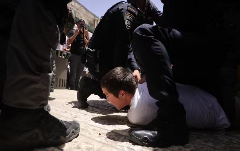 （中央社耶路撒冷30日报导）以色列国会今天通过一项法案，允许处决因致命攻击被以恐