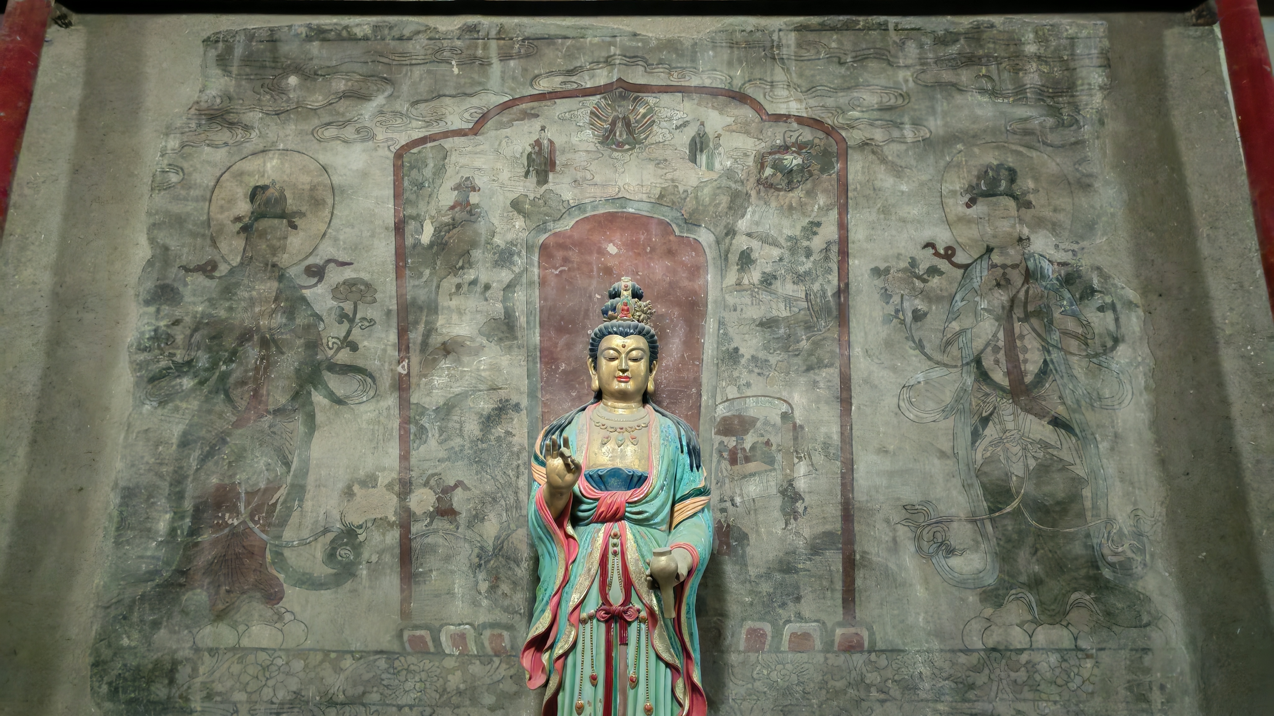张掖古寺藏着千年宝藏近日，张掖大佛寺凭借深厚历史底蕴受到关注。作为始建于1098