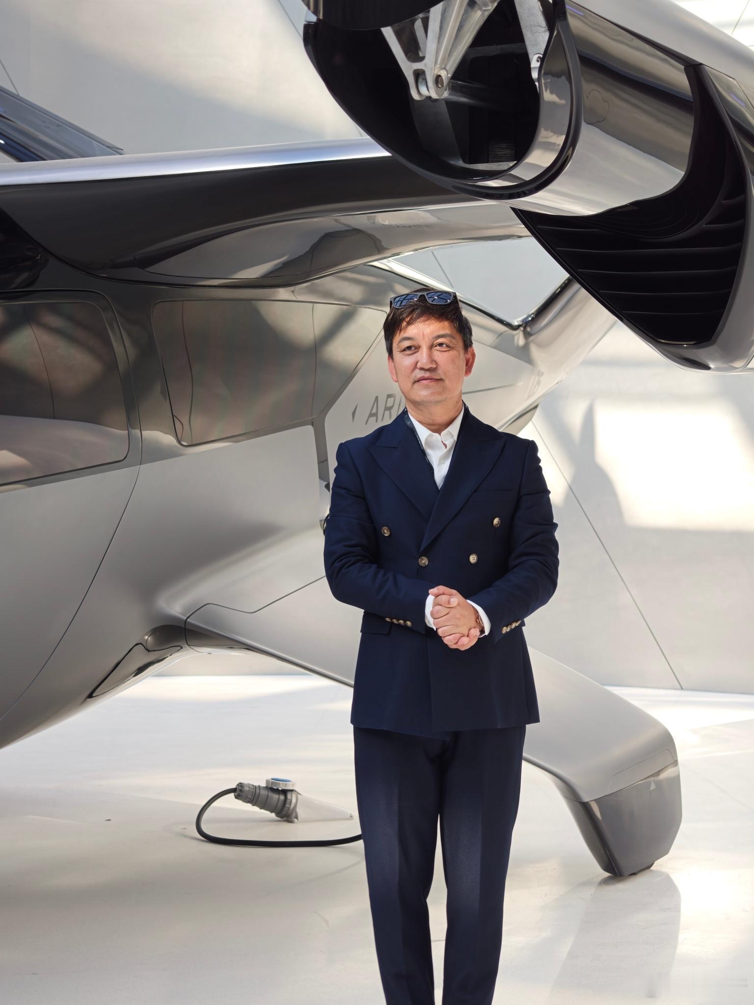 在小鹏汇天展厅偶遇正在体验A868的村长李锐运气也太好了吧[666][666][