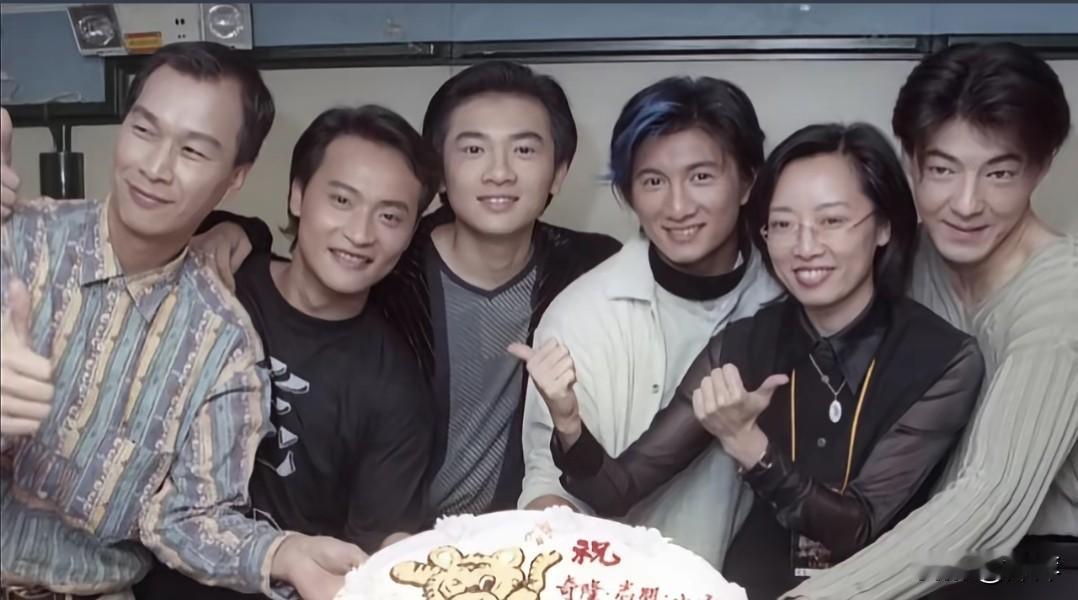 1995年小虎队《虎啸龙腾·狂飙95》大型巡回演唱会现场，也是小虎队职业生涯中规