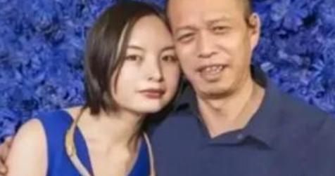 [微风]“疯子”何云昌：取下自己的一根肋骨，做项链送给爱人，2008年8月8日，