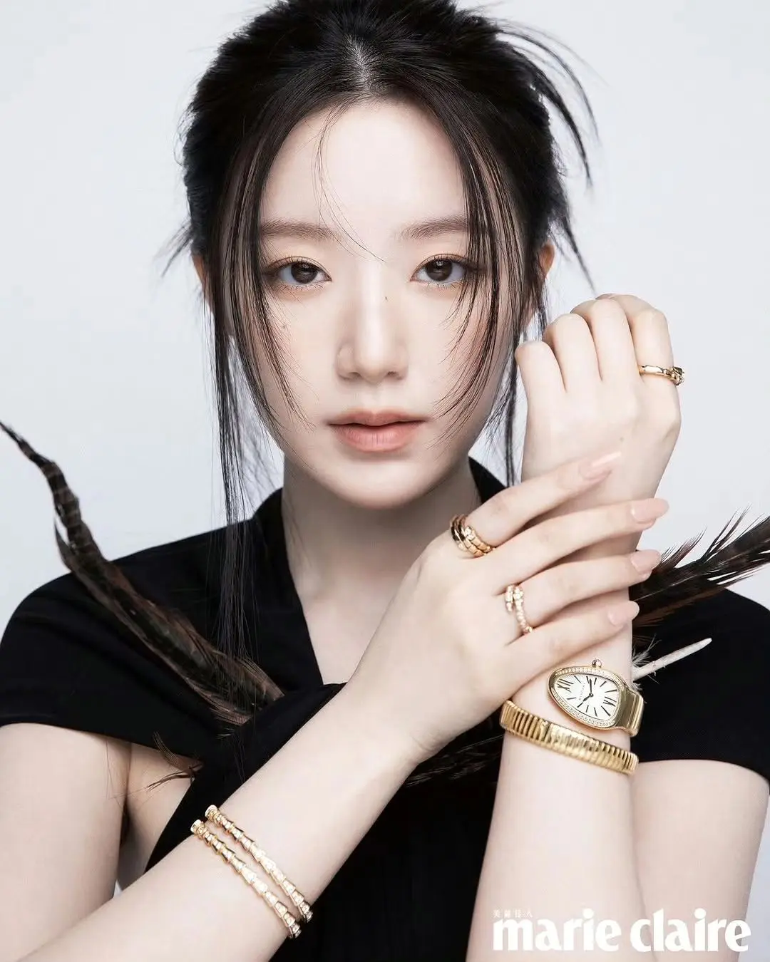 250204 舒华个人IG更新10p  Marie Claire 美麗...