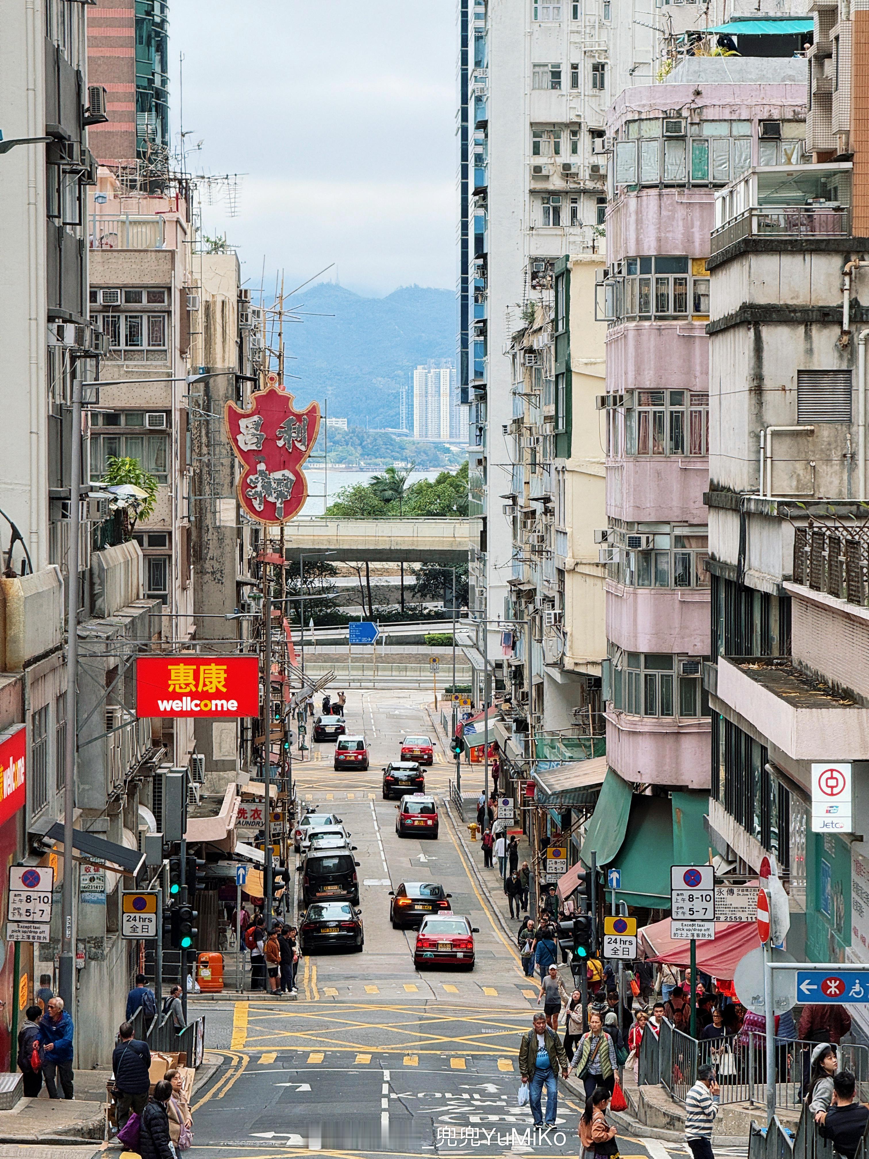 🇭🇰香港街头偶遇一下8🚶♀️ 兜系少女[超话]  