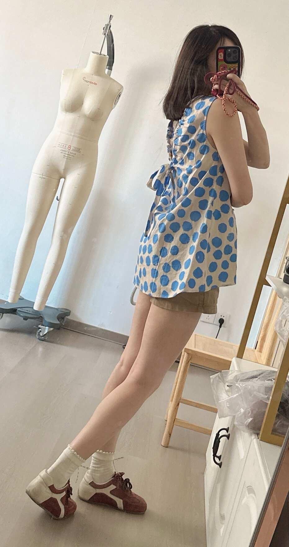 闺蜜出游系列服装准备好了，等出发
暑假出游季到了
一直想穿一次团体服
姐妹们真是