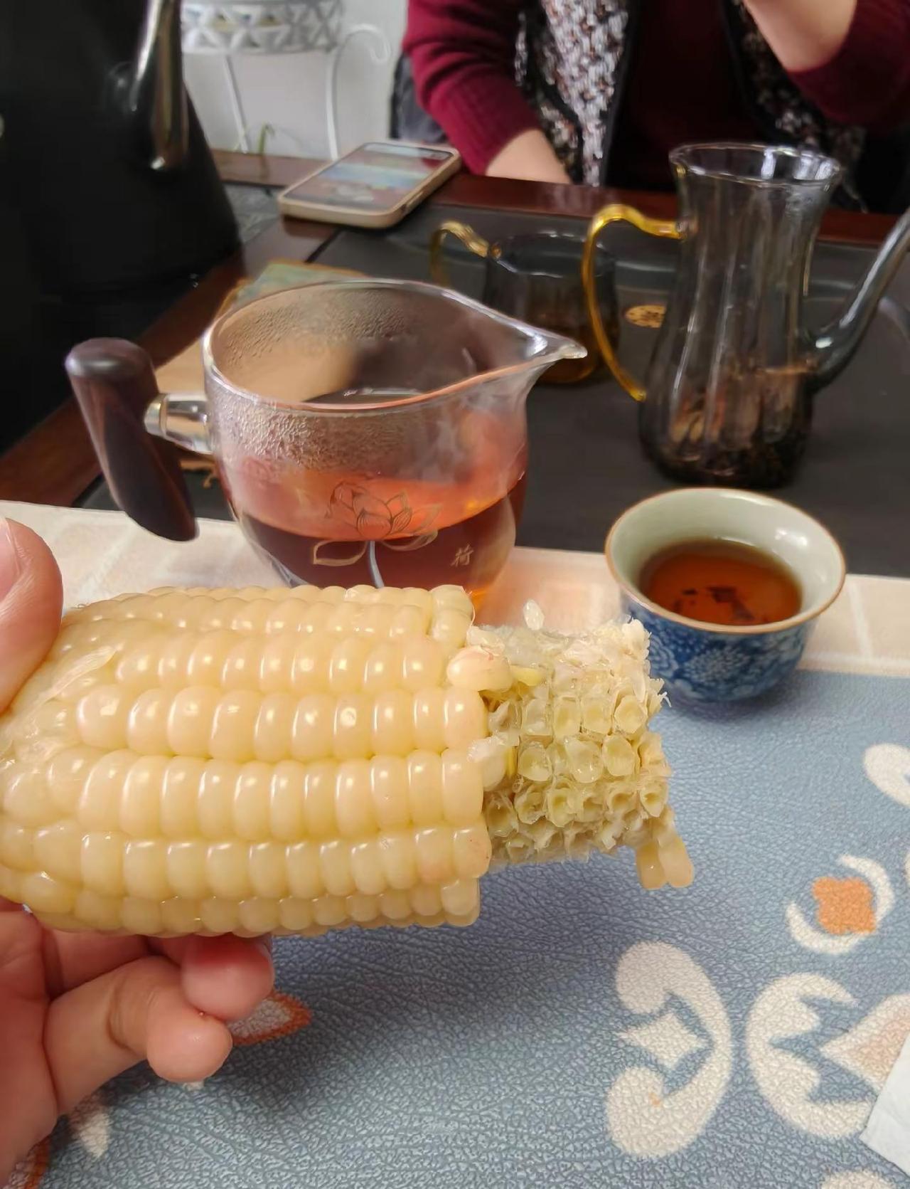 慢下来，才是生活。享受一段安静惬意的午后，不慌不忙，自在安然。