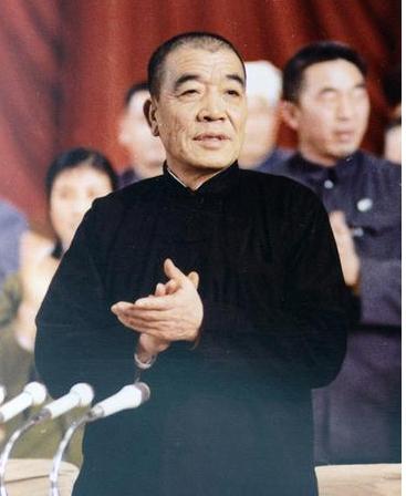 [微风]1986年，“农民副总理”陈永贵留下遗嘱，他要将所有财产都捐给国家，然而