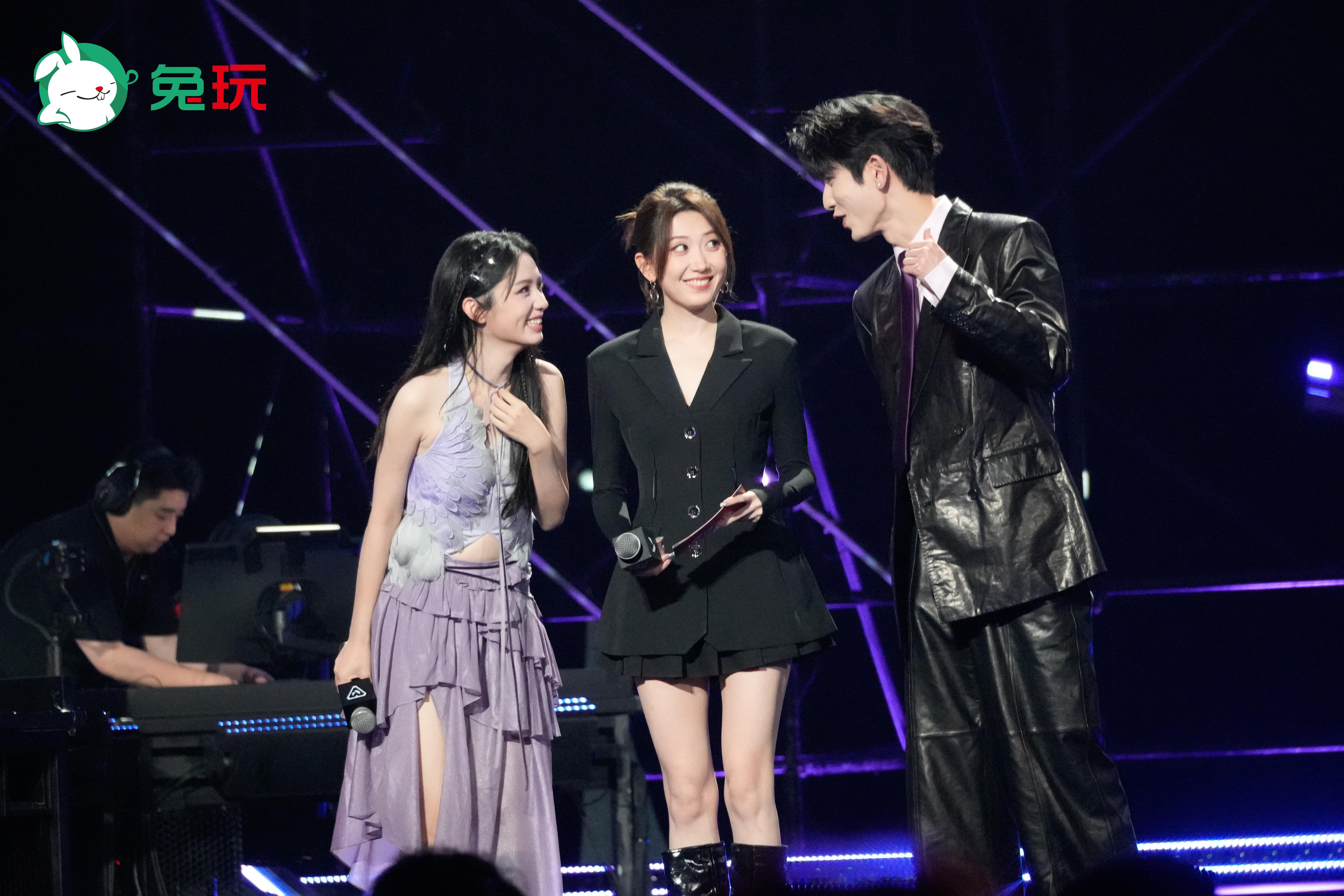 无畏契约来看我们的明星瓦友无畏契约2026无畏巡回成都站无畏契约明星表演赛