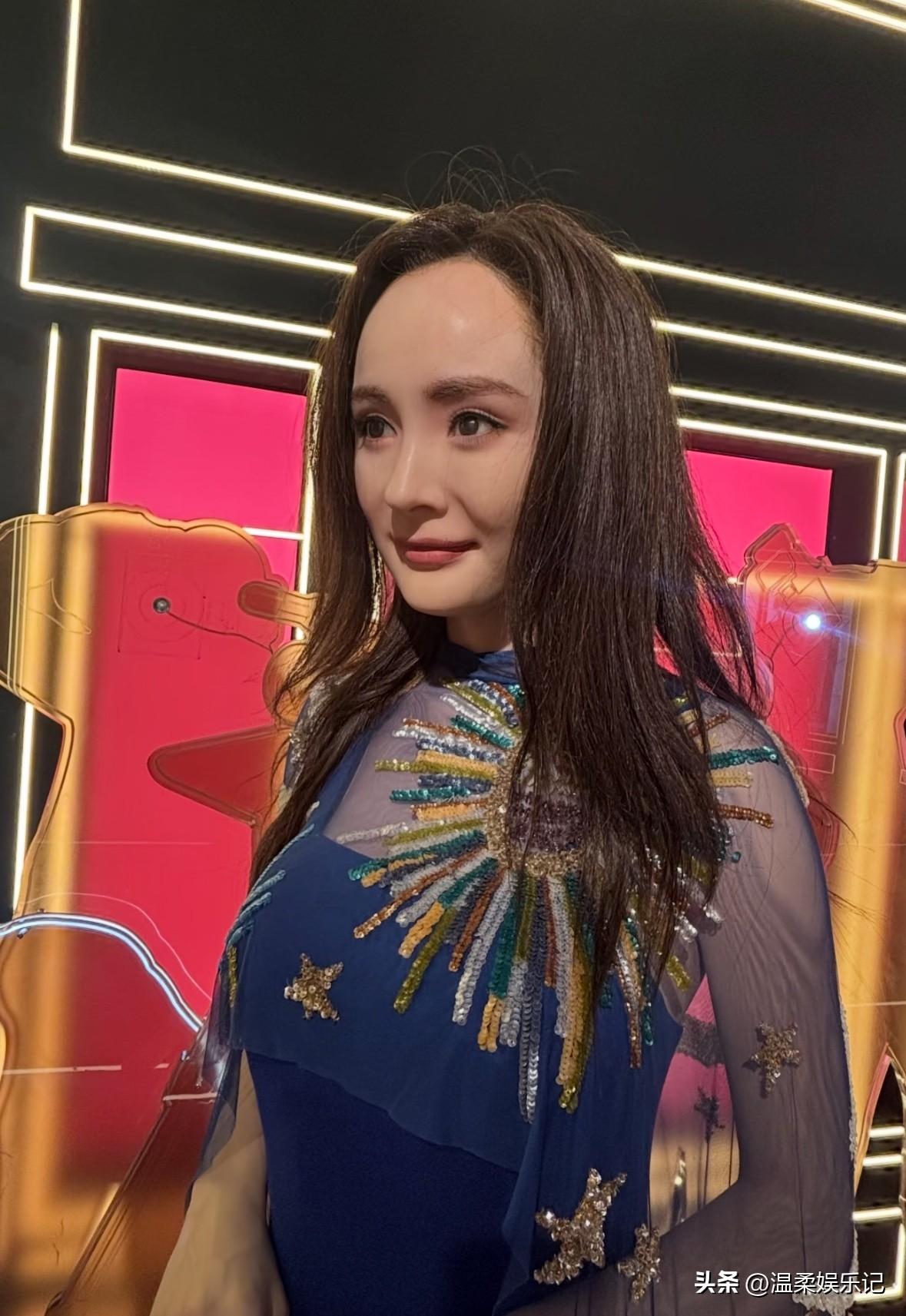 蜡像真的像本人吗
