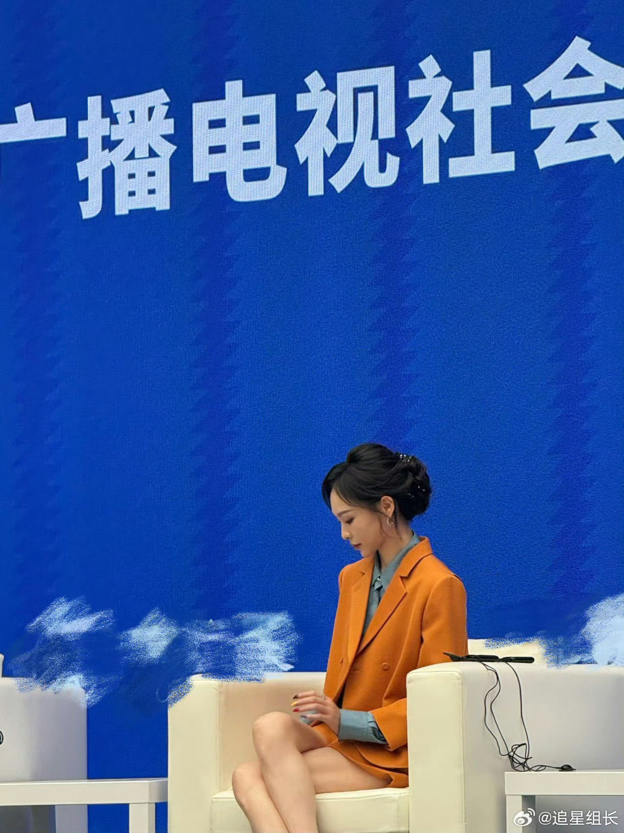 唐嫣 我那体制内的女友我的天 完全在发光啊啊啊巨美又有气质 ​​​