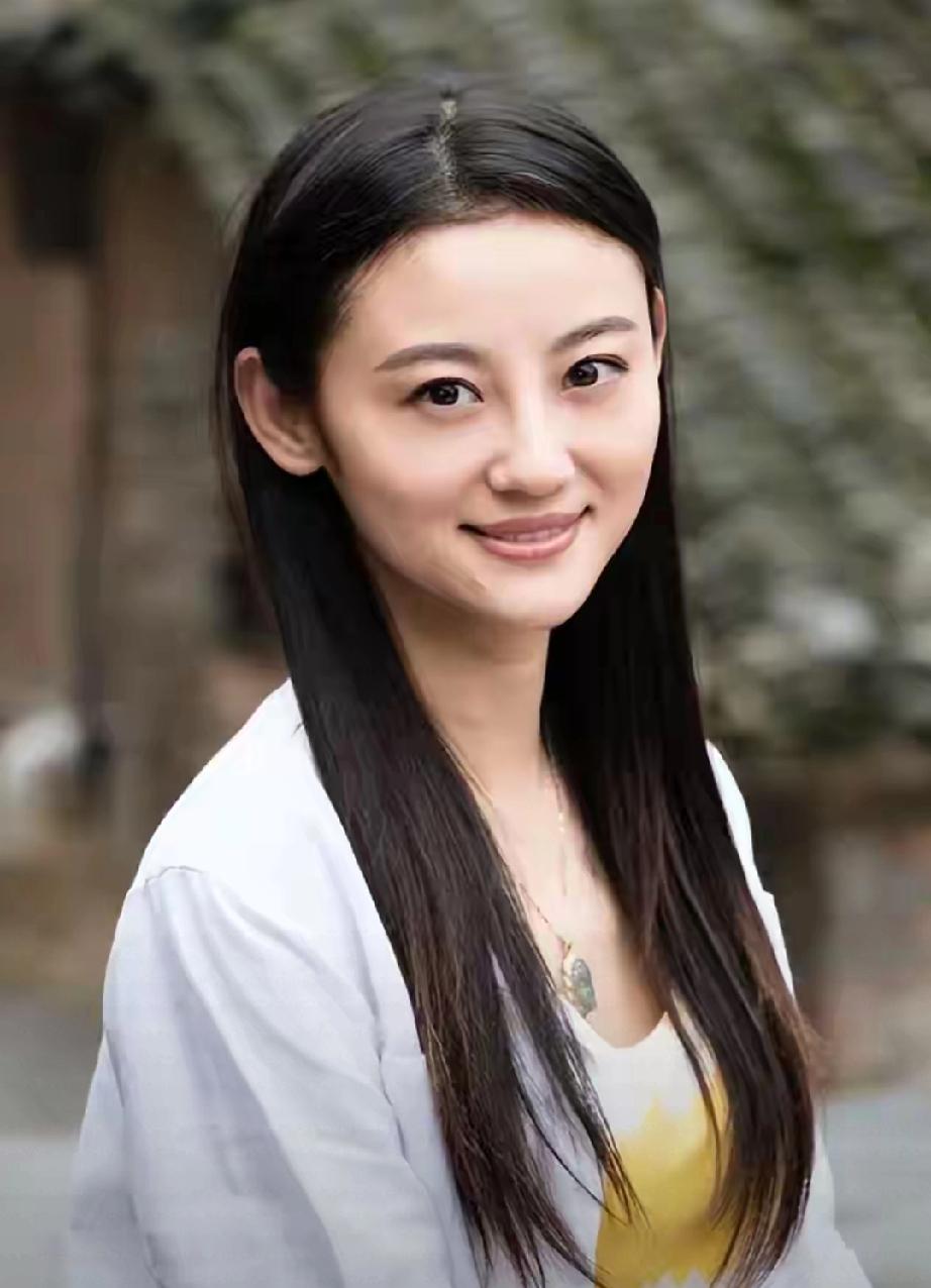 太痛心！26岁女星徐婷癌症病逝，被原生家庭榨干一生，堪称现实樊胜美
 
    