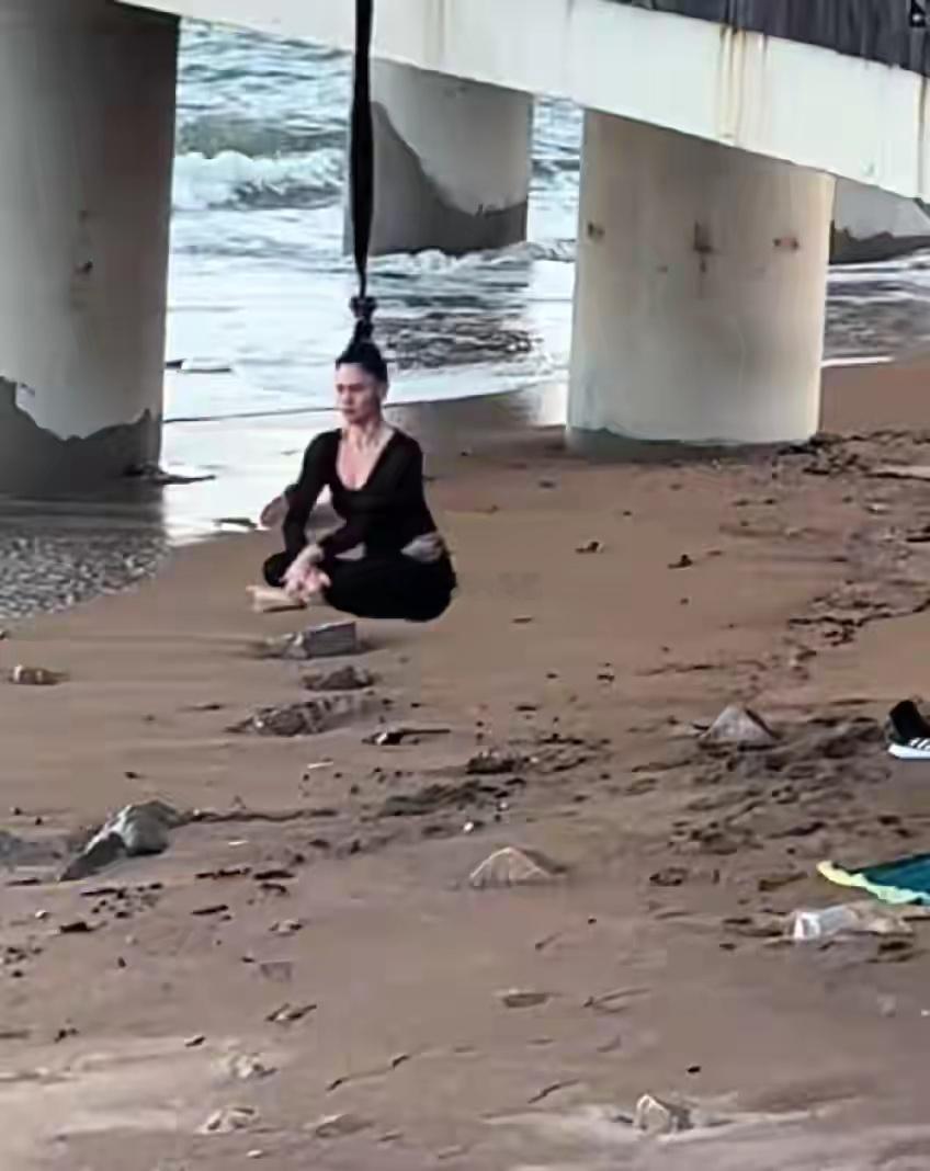 这样练瑜伽不会有生命危险吗？ 