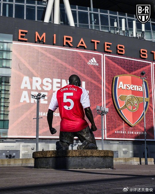 阿森纳的角球大师课+马杜埃凯双助攻+马丁内利帽子戏法，双马盘槽果真厉害！！稍后搭