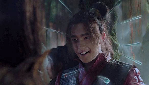 杨洋是怎么说通导演给他加上这些油腻表情的 ​​​