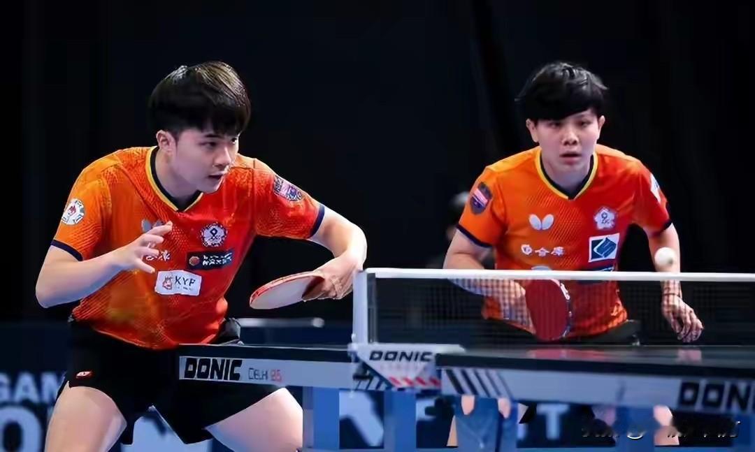 WTT伦敦球星赛混双半决赛结束，两对中国组合会师决赛，中国台北组合林昀儒/郑怡静