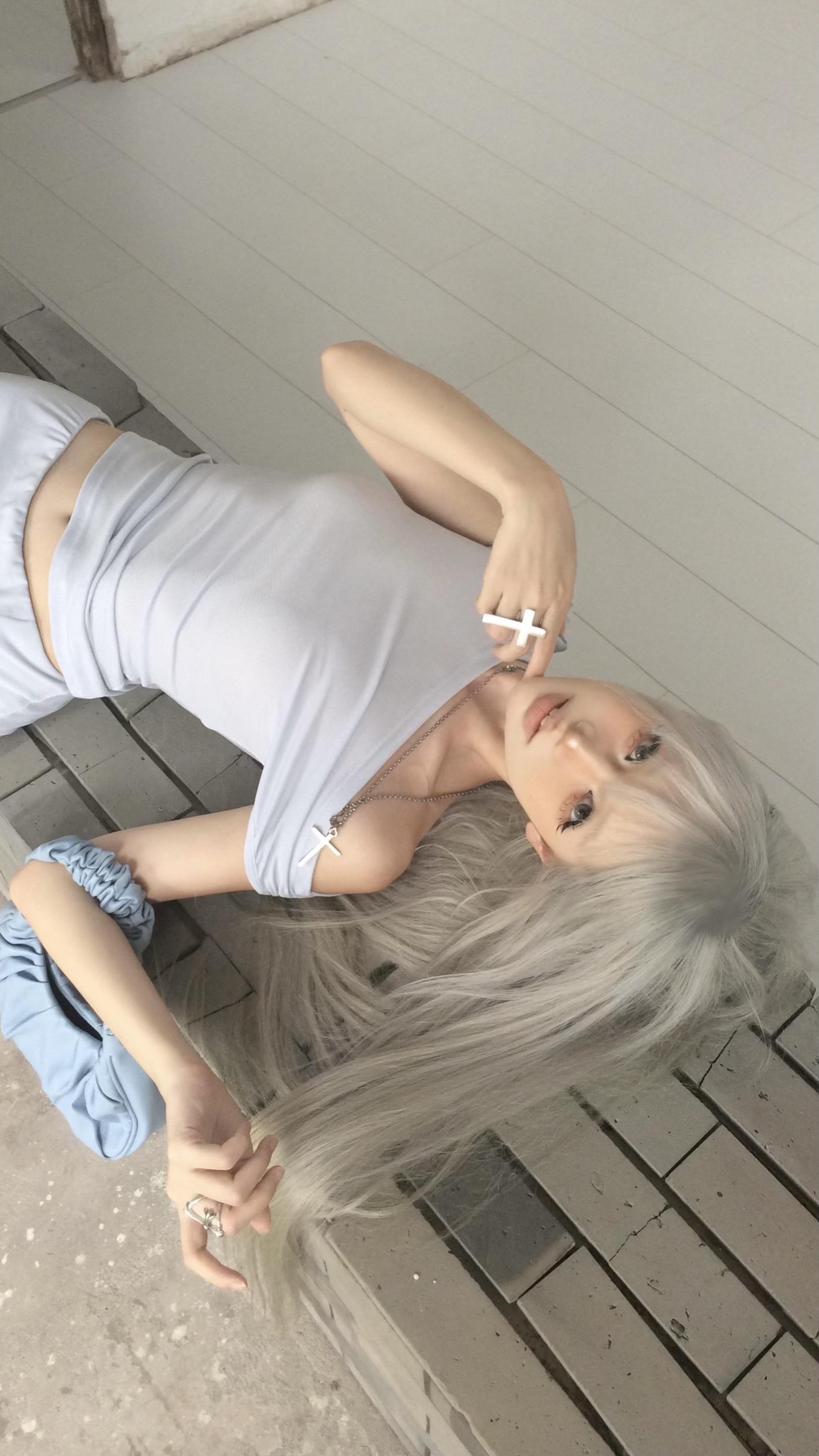 穿点蓝色降降温