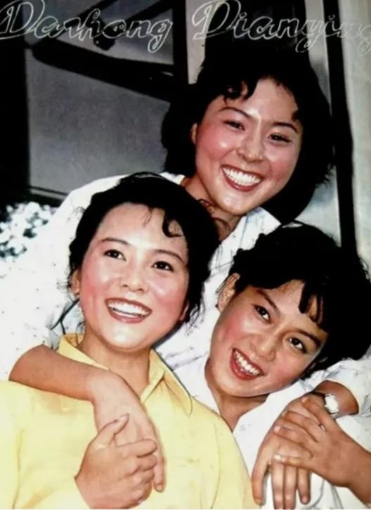 80年代的三位影坛美女，红扑扑的脸蛋都能闻到苹果香。