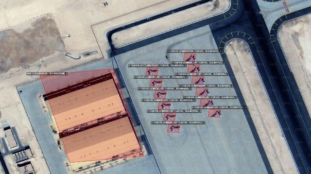 伊朗底气十足，我国卫星显示，阿联酋美军基地，停满了F-15战机，C-130运输机