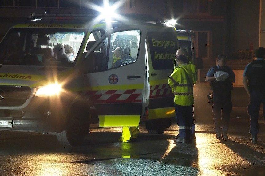 中国女子在悉尼被巨浪卷入海中遇难据澳大利亚媒体报道，当地时间1月1日凌晨，一名2