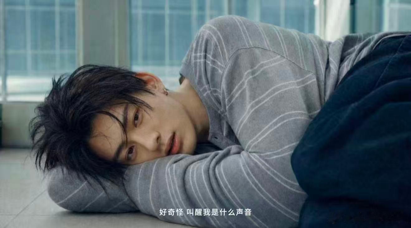 ADD男团舞蹈首秀自己直播做直播间自制舞台完成新歌舞蹈首秀真的超有诚意，全员颜值