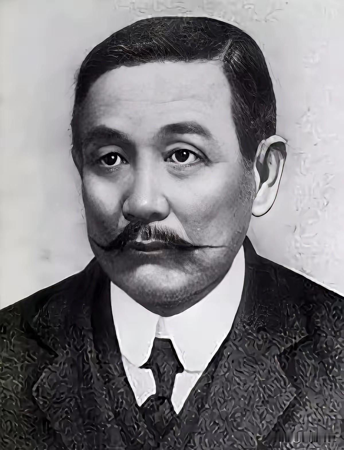 孙中山的胞兄孙眉，曾在夏威夷坐拥六千英亩沃土，名下牛马牲畜数以万计，凭着这份实打