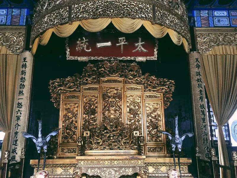 太平天国的失败并非单一原因造成，而是内部腐败、战略失误与外部强敌共同作用的结果。