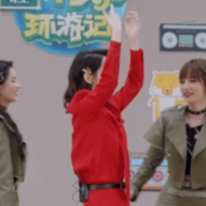 #刘敏涛又微醺上了#  刘敏涛仿佛自带微醺感，谁懂？尊嘟可爱！刘敏涛没喝就微醺上