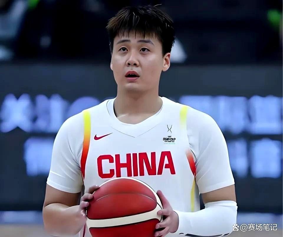 刷到今晚CBA的比赛单子，前面几个预测都挺实在的，谁强谁赢，没毛病。
可看到最后