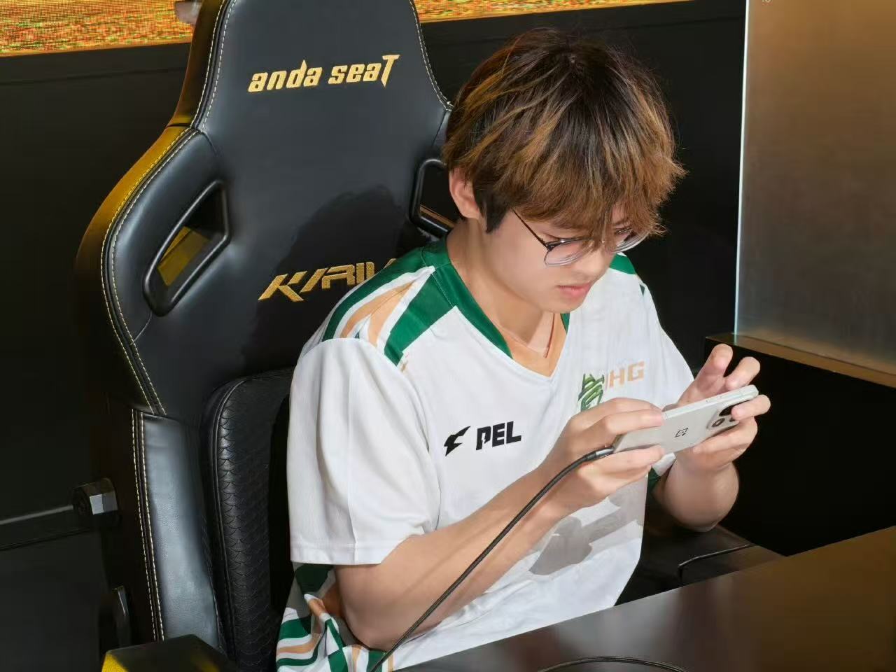 HHG下赛季见 本赛季的拼搏与汗水都已化作成长的底气，暂别春决舞台，静待少年们重