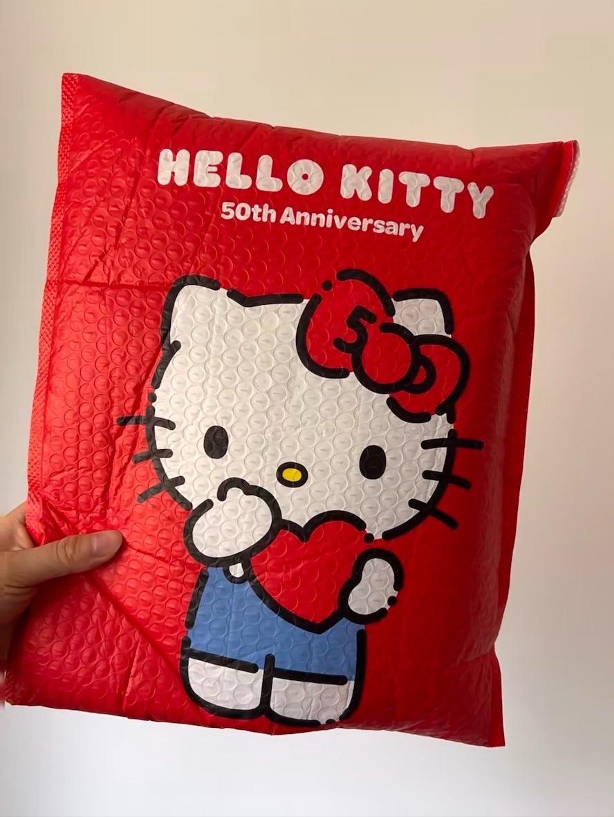 好喜欢这个Kitty猫补妆镜手机壳  好朋友我们一人一个