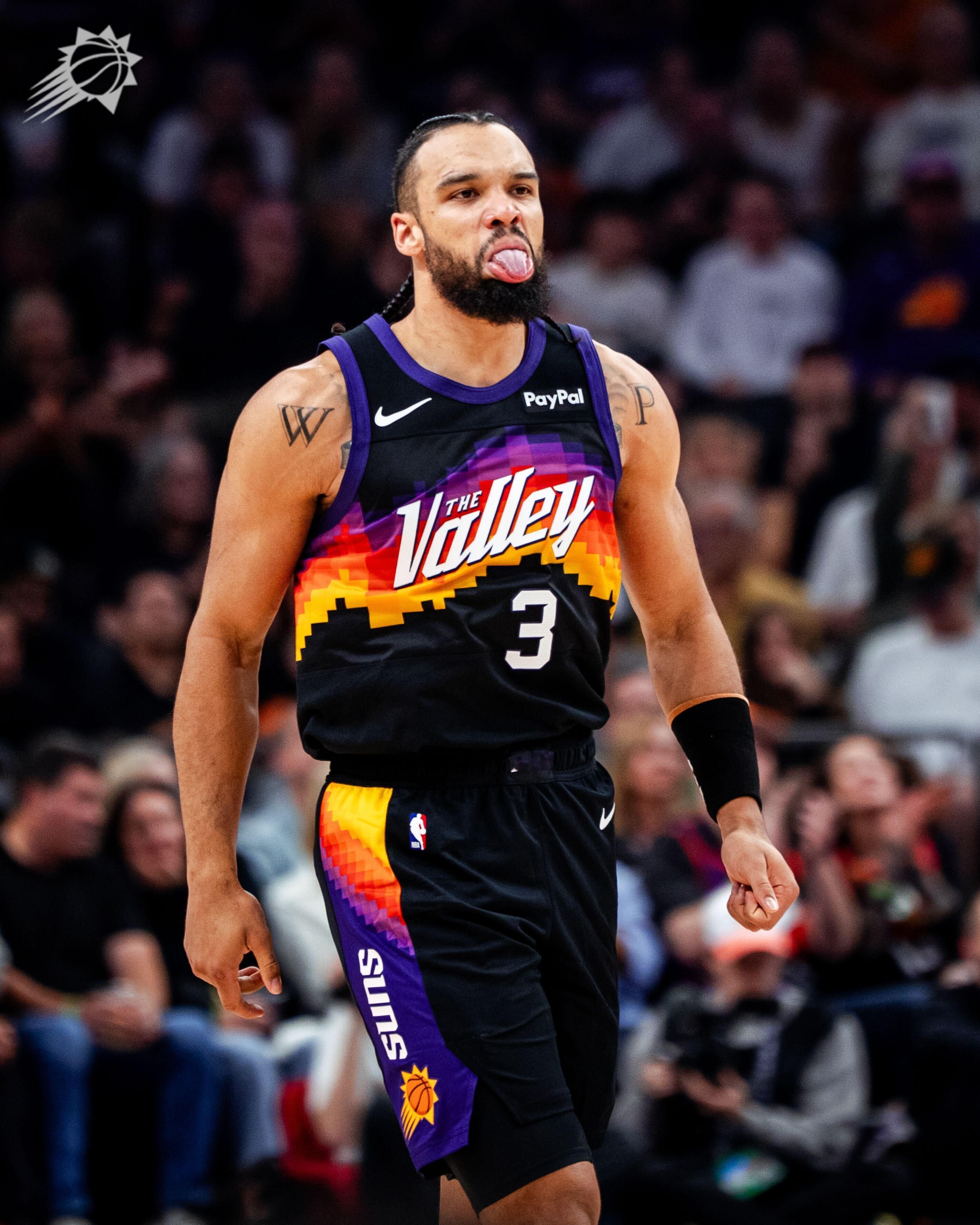 打疯了🔥🔥  狄龙布鲁克斯连续打进巨星球！显眼包式的庆祝动作😛！