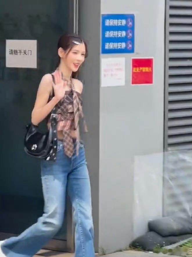 张予曦毕雯珺合体录制hi6路透张予曦毕雯珺合体录制hi6路透🈶又能看到豹豹猫猫