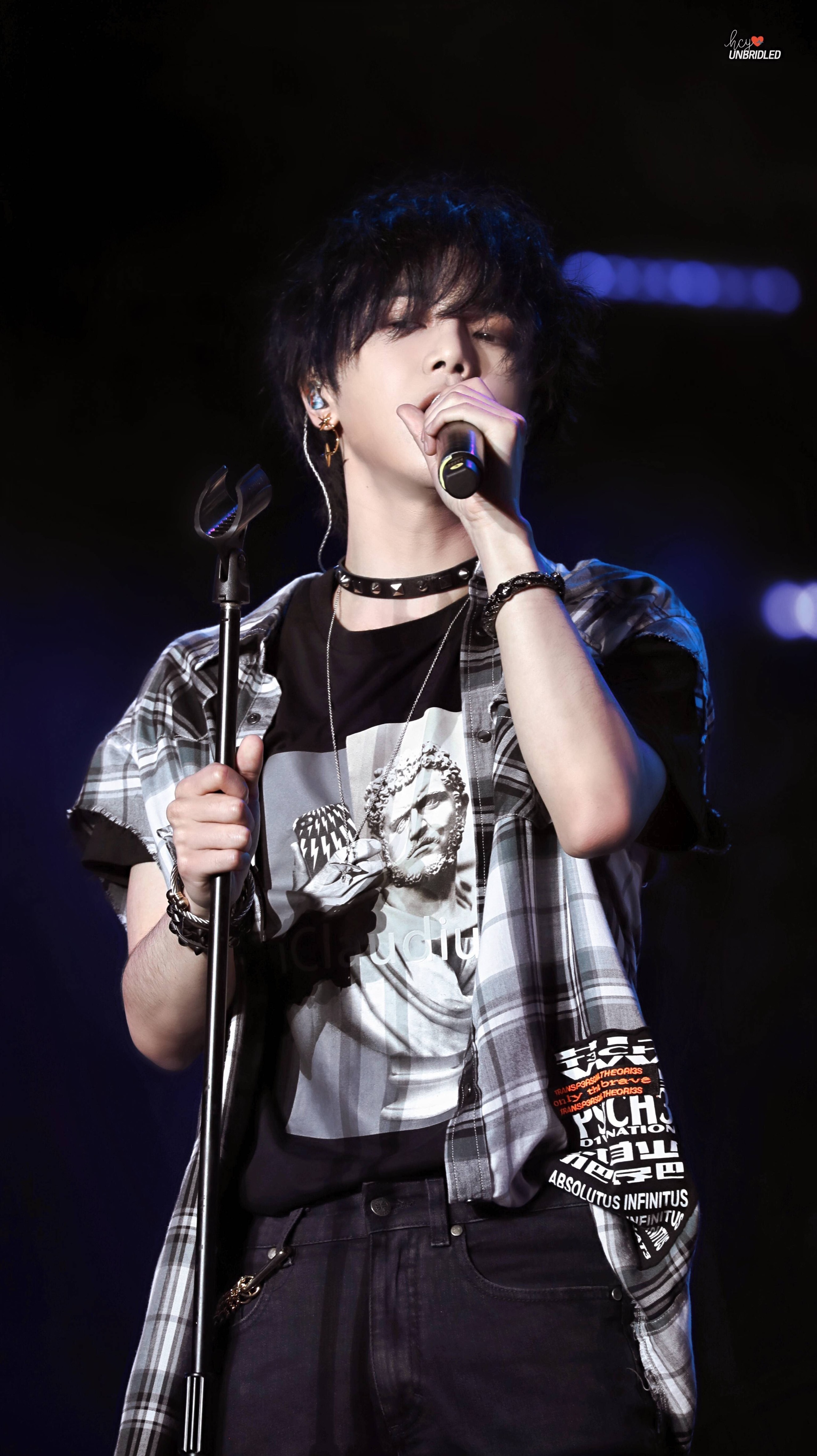 华晨宇 ｜2026华晨宇火星演唱会 别问可不可以 只说愿不愿意，召唤新的运气，你