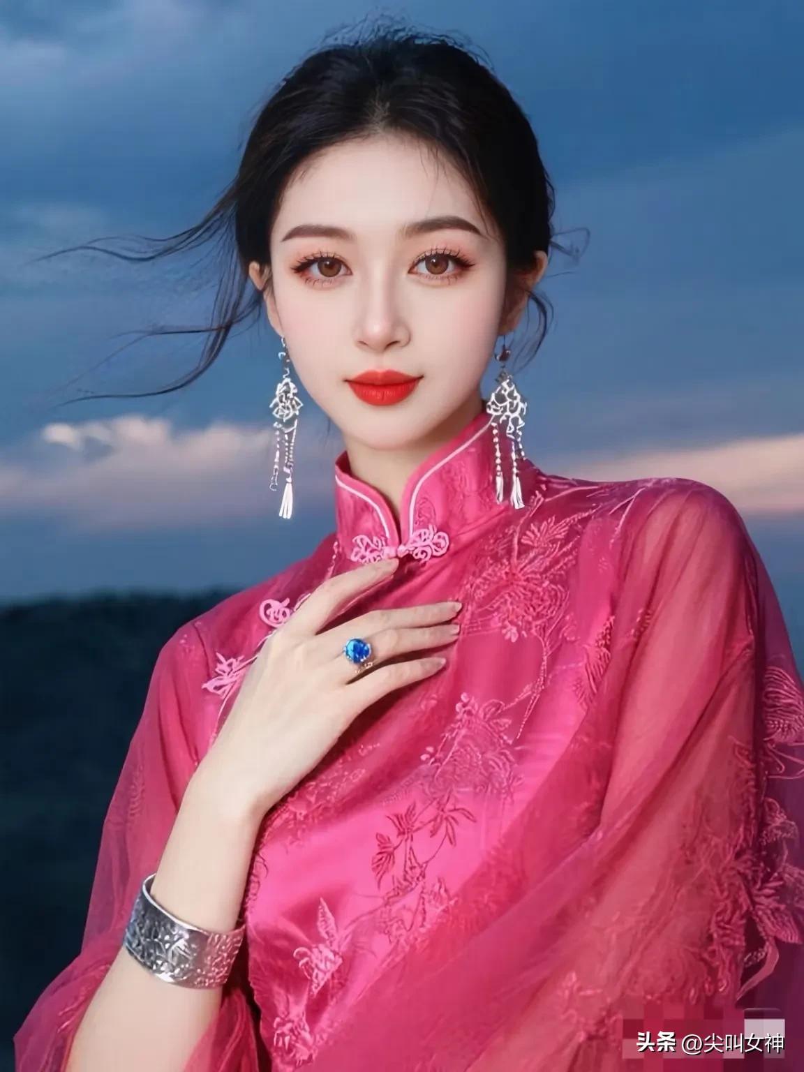 老师好呀！久仰您的文采，对联更是信手拈来，
既有韵味又接地气，看着就让人眼前一亮