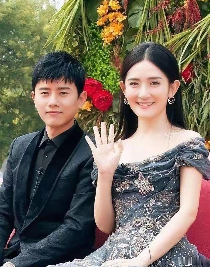 谁抠门，谁清醒2011年，张杰和谢娜快结婚了  张杰看中汤臣一品，550平，80