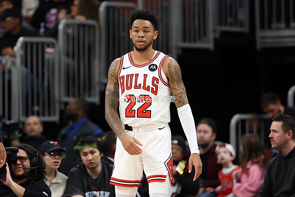 费城76人后场新援安芬尼·西蒙斯（Anfernee Simons）在《Never