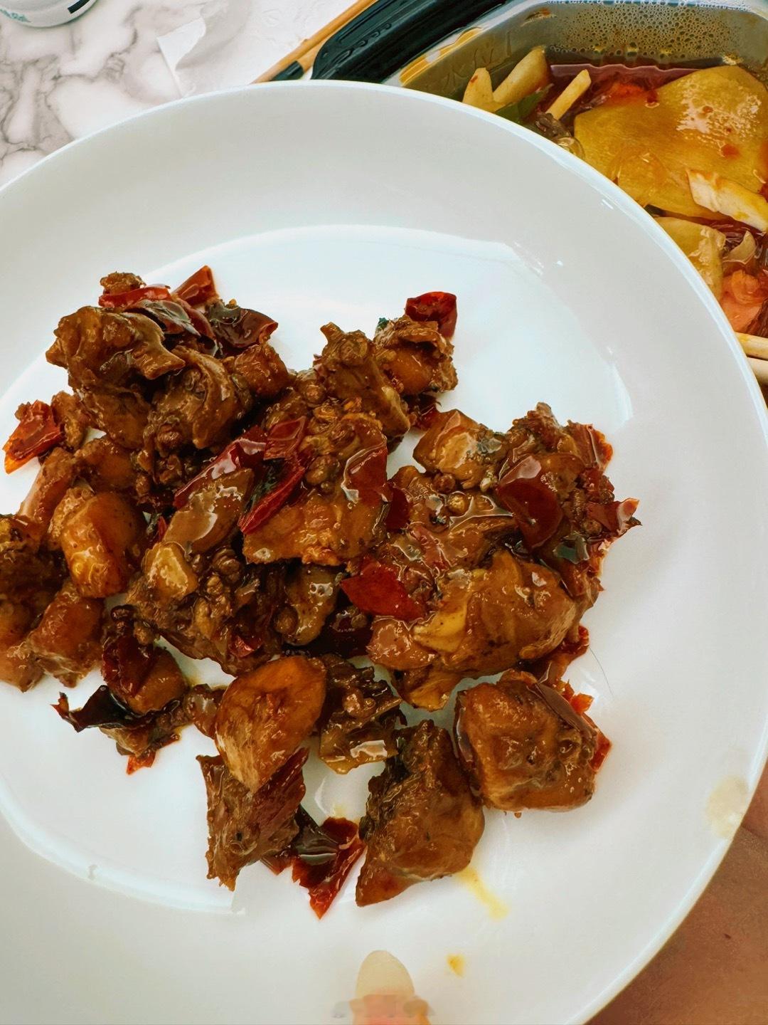 新到一批货，味特正 #冷吃兔# 🤤 ​​​