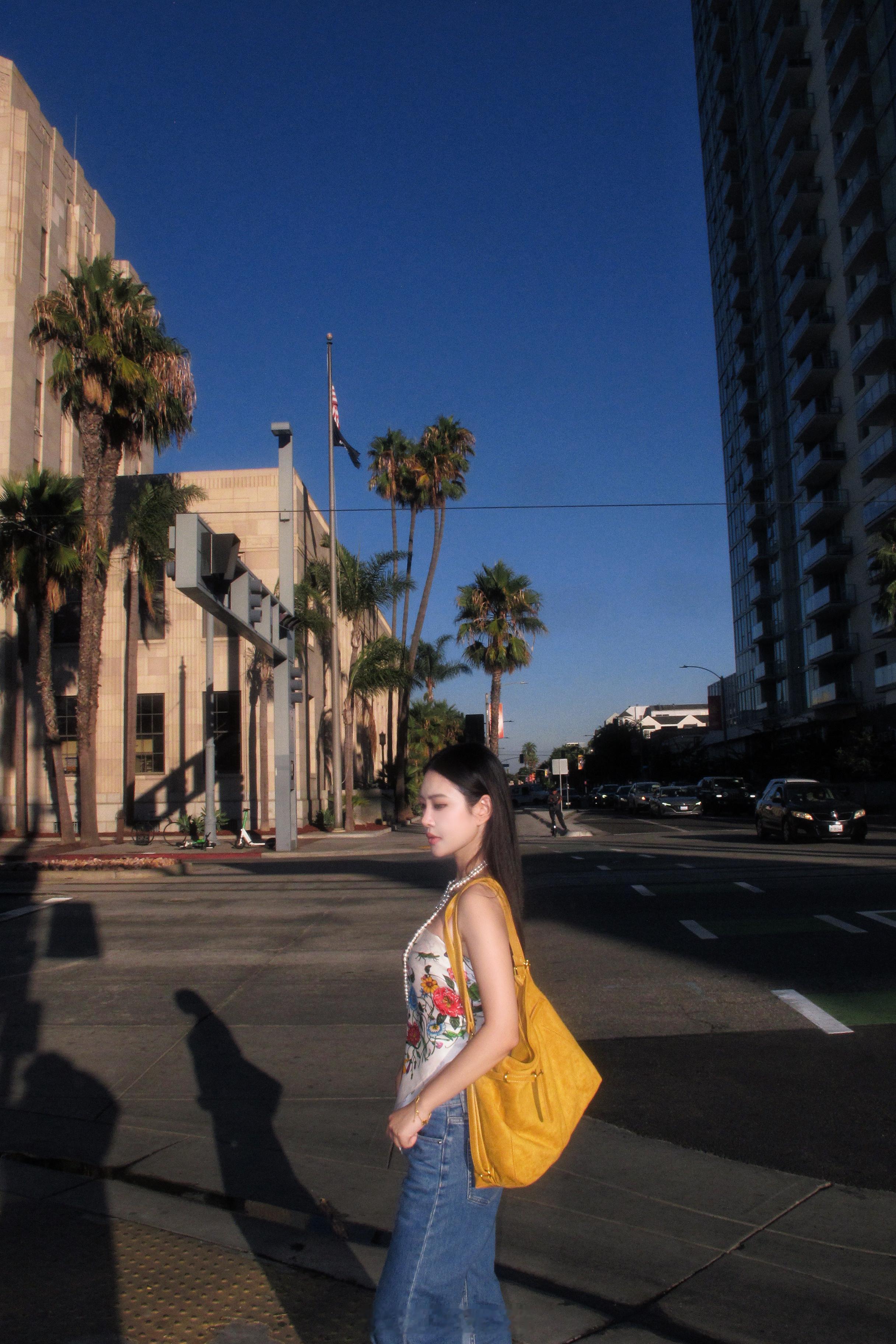 ⋆˚🌕꙳. ֺּ𓏽ॱ˃ 💛  ​​​