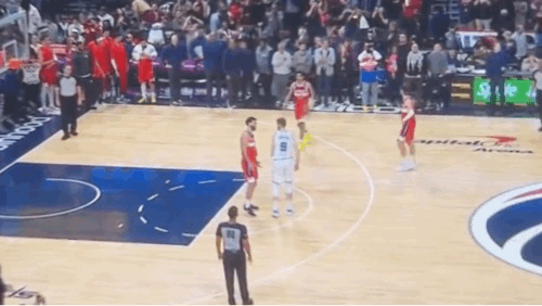 哈哈哈 普尔还能来这一套 好想看库里整下[笑cry][doge]#金州勇士[超话