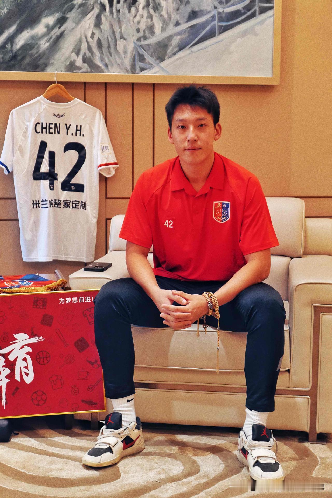 圆满完成2025年度球员专访，持续【青春有你】主题，是鸣聊体育 全年最重磅、最高