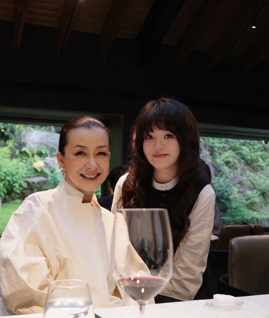 岁月从不败美人。桐岛加恋美的真优雅！ ​​​